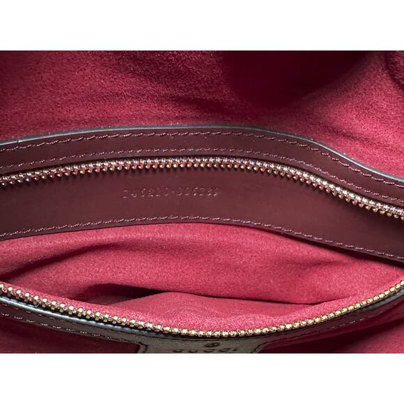GUCCI Deco Medium Bordeaux Burgundy Quilted Leather Hobo Tote Chain Shoulder Bag - Picture 9 of 12